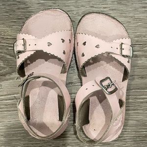 Salt Water Sandals Sweetheart sz 9